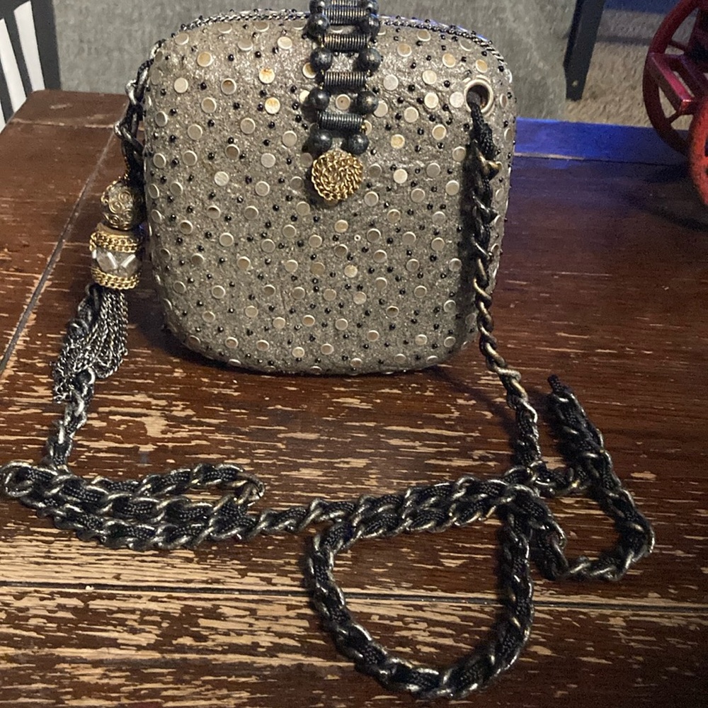 Vintage made in the Philippines small bag . Needs alittle love but adorable